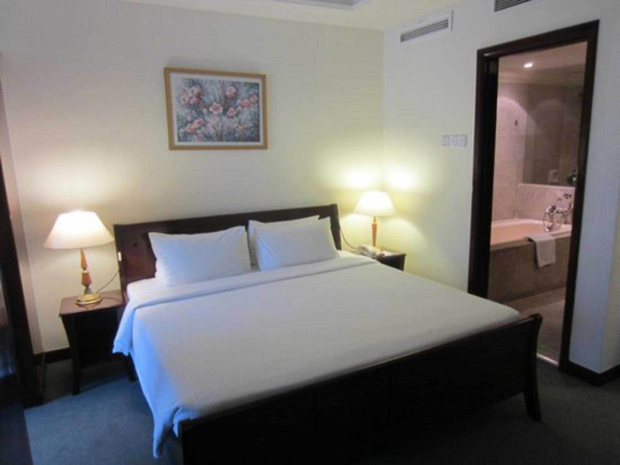 Bunga Raya At Times Square Apartment